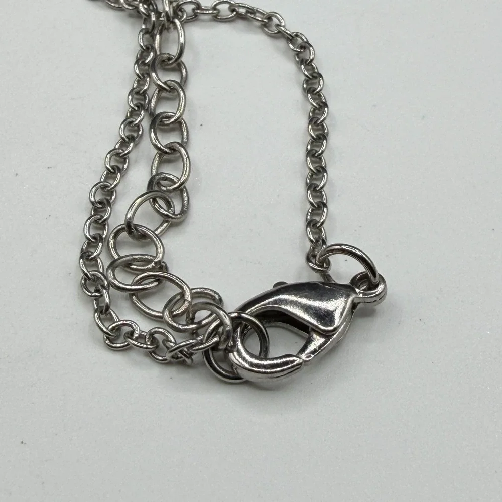 N/A silver tone